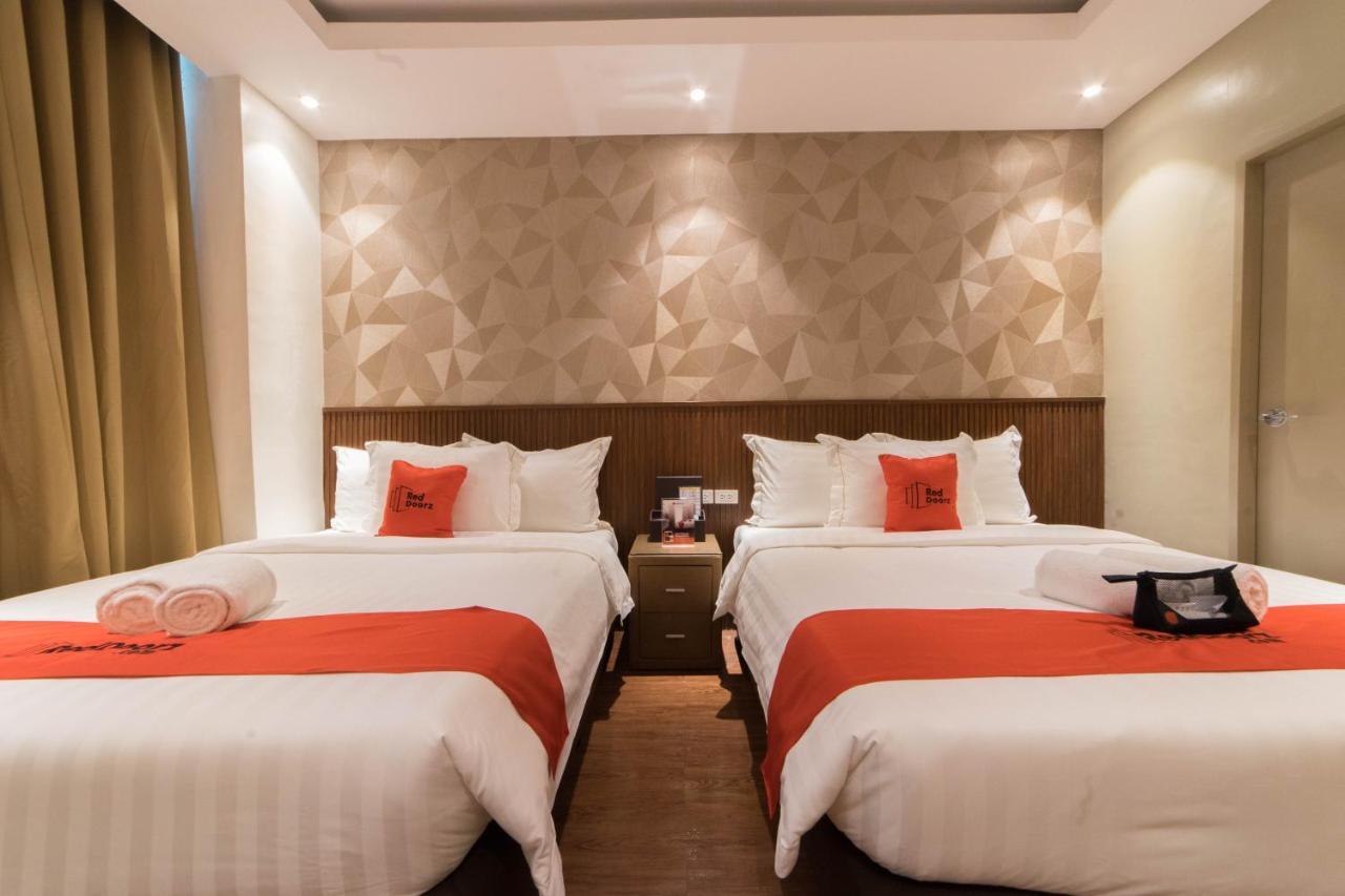 Reddoorz Premium @ South Triangle Ciudad Quezon Exterior foto