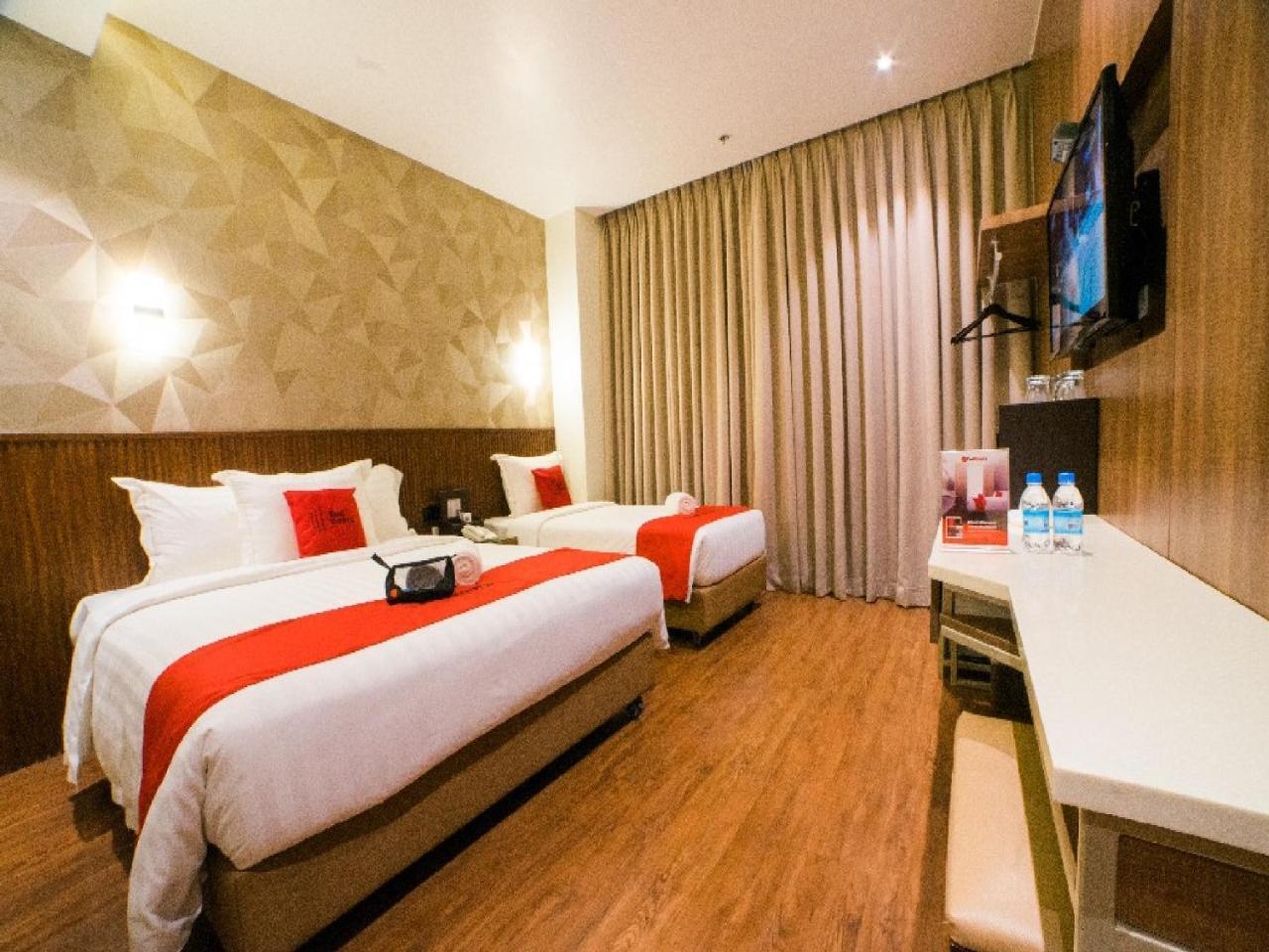 Reddoorz Premium @ South Triangle Ciudad Quezon Exterior foto