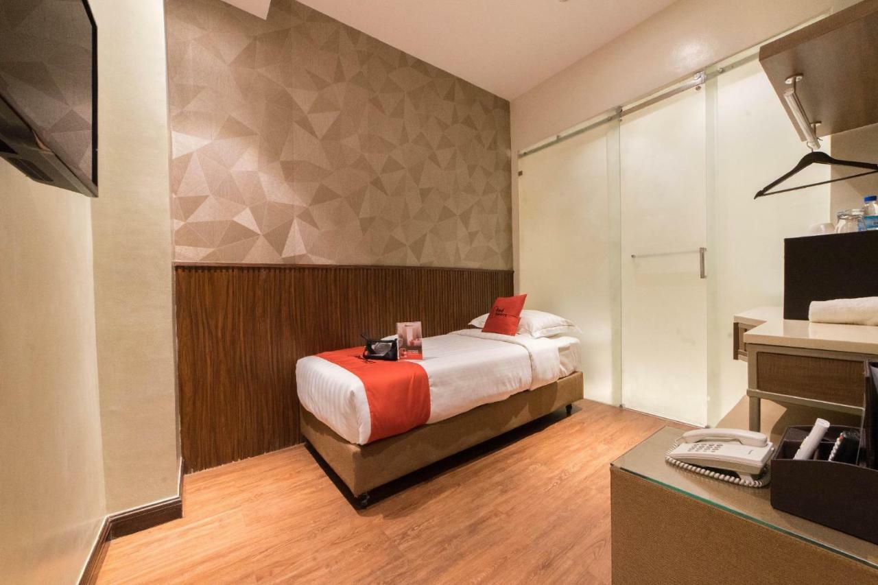 Reddoorz Premium @ South Triangle Ciudad Quezon Exterior foto